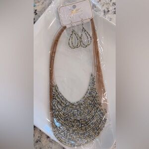 Fashion Jewelry Elegant Beaded Necklace and Earring Set